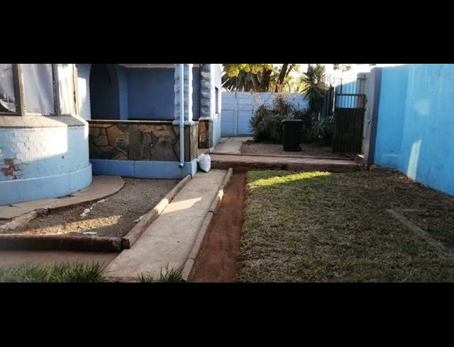 3 BEDROOM HOUSE FOR SALE IN WYCHWOOD